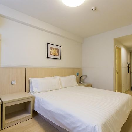 Hanting Express Qingdao South Chongqing Road Экстерьер фото