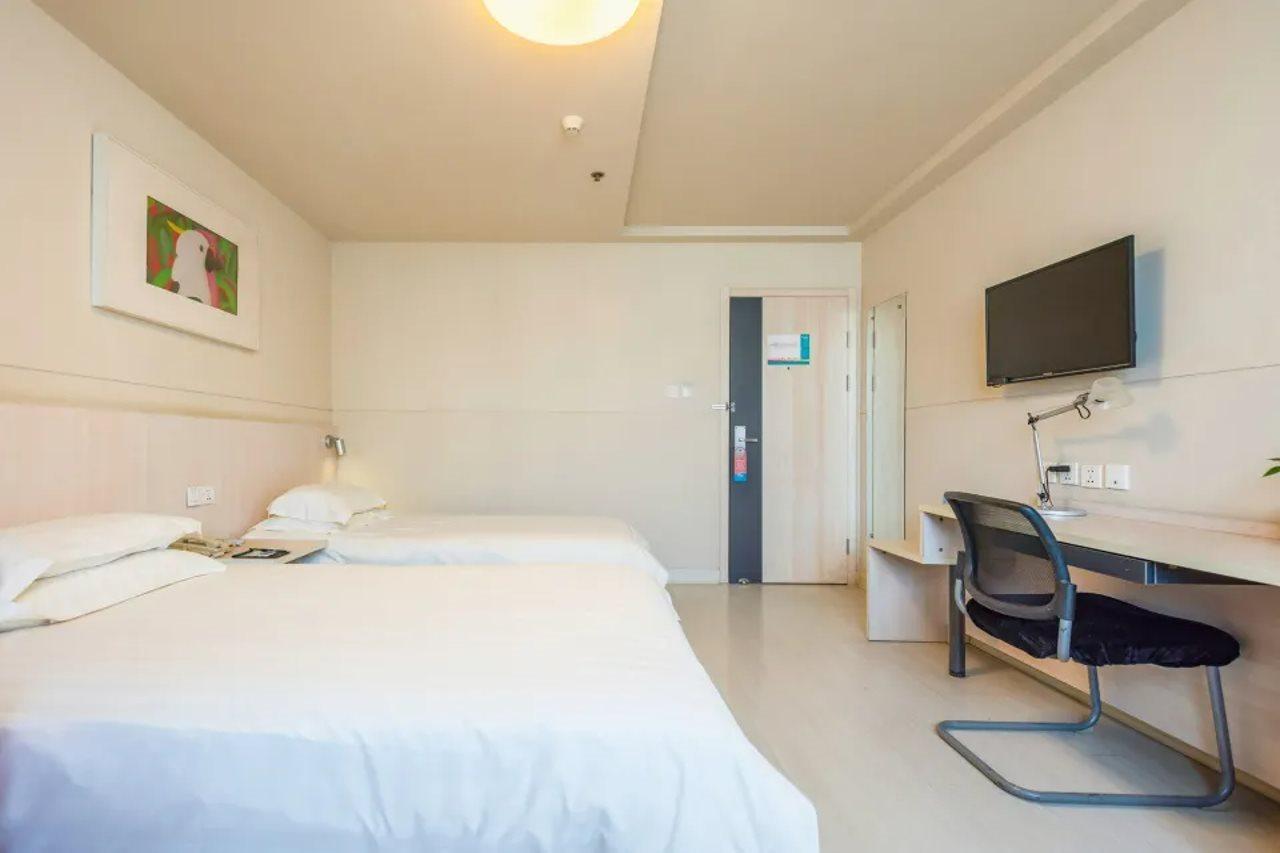 Hanting Express Qingdao South Chongqing Road Экстерьер фото