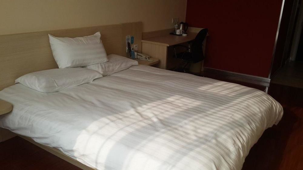 Hanting Express Qingdao South Chongqing Road Экстерьер фото
