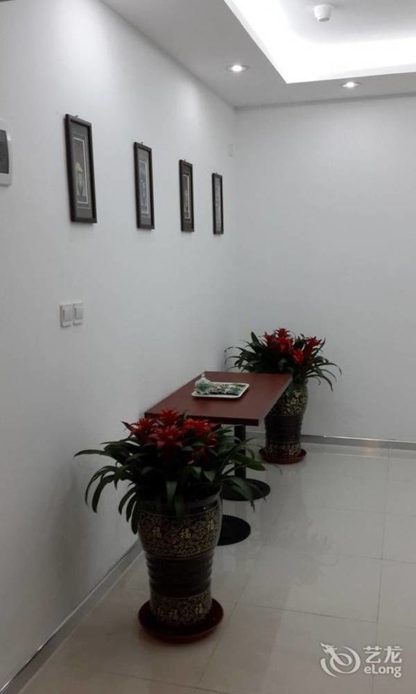 Hanting Express Qingdao South Chongqing Road Экстерьер фото